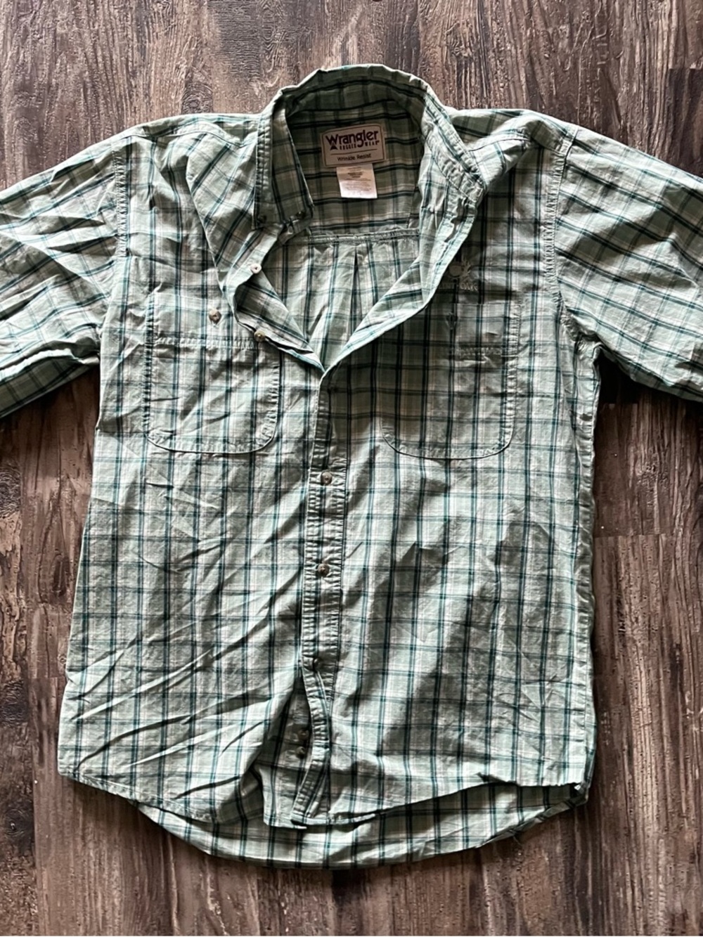 Wrangler Green Plaid Button-Up Shirt